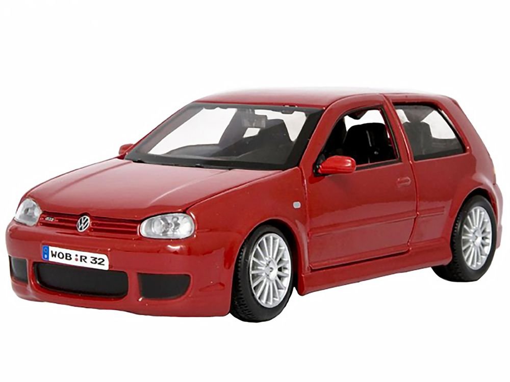 Volkswagen Golf R32 Red 1/24 Diecast Model Car by Maisto view 2