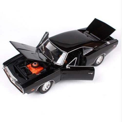 1969 Dodge Charger R/T Black 1/18 Diecast Model Car by Maisto view 2