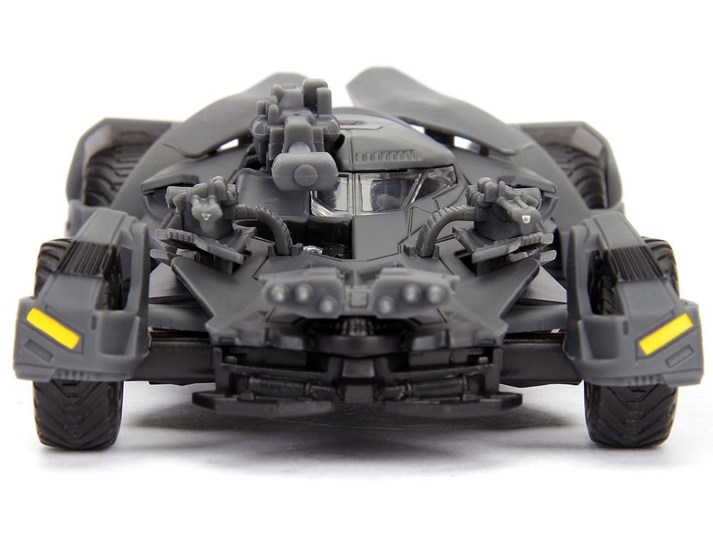 "Justice League" Movie Batmobile 1/32 Diecast Model Car by Jada view 4