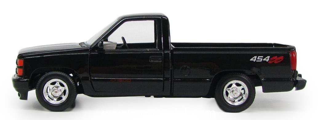 1992 Chevrolet 454 SS Pickup Truck Black 1/24 Diecast Model Car by Motormax view 3