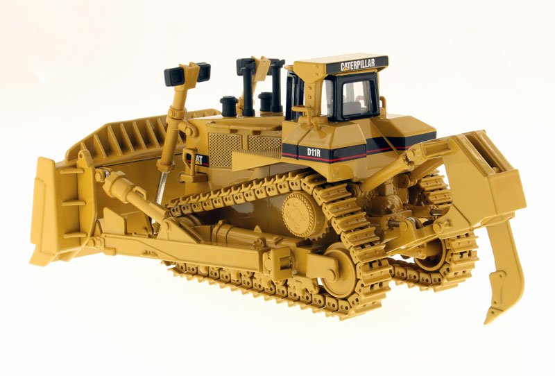CAT Caterpillar D11R Track Type Tractor with Operator "Core Classics Series" 1/50 Diecast Model by Diecast Masters view 2