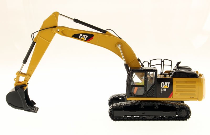 CAT Caterpillar 336E H Hybrid Hydraulic Excavator with Operator "Core Classics" Series 1/50 Diecast Model by Diecast Masters view 2