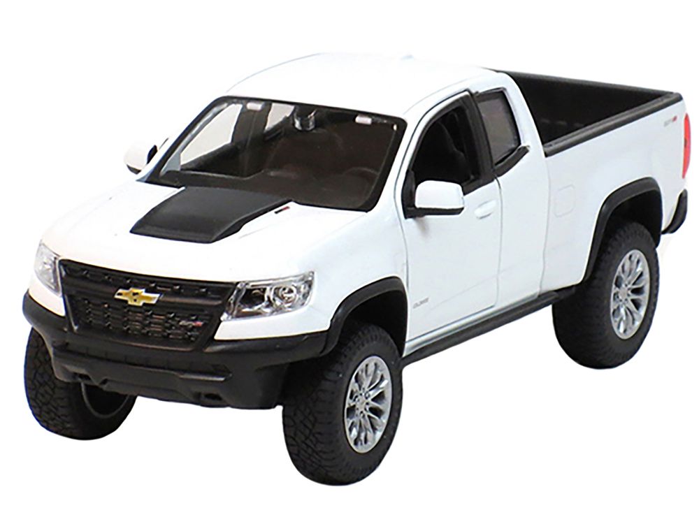 2017 Chevrolet Colorado ZR2 Pickup Truck White 1/27 Diecast Model Car by Maisto view 2