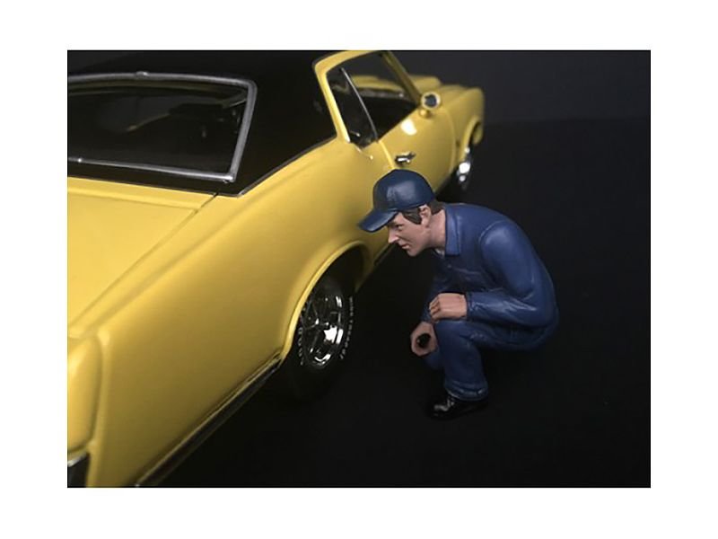 Mechanic Juan with Lug Wrench Figurine for 1/24 Scale Models by American Diorama view 3