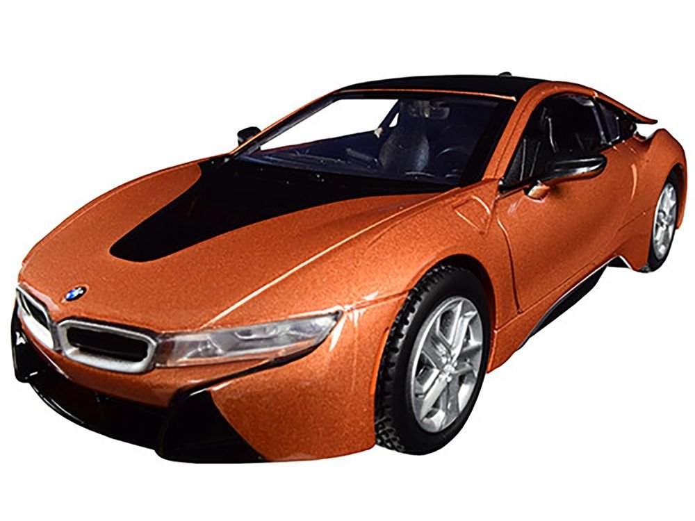 2018 BMW i8 Coupe Metallic Orange with Black Top 1/24 Diecast Model Car by Motormax view 2