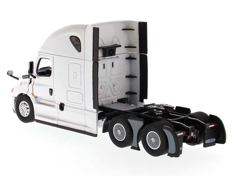 Freightliner New Cascadia Sleeper Cab Truck Tractor Pearl White 1/50 Diecast Model by Diecast Masters view 3