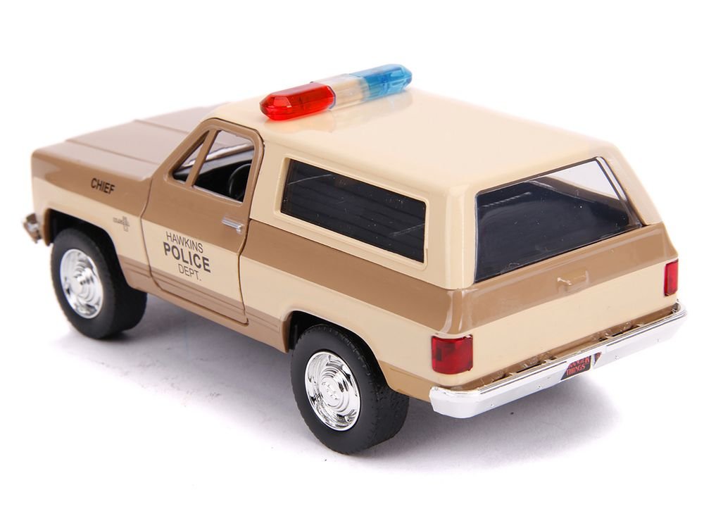 Hopper's Chevrolet Blazer "Hawkins Police Dept." "Stranger Things" (2016) TV Series "Hollywood Rides" 1/32 Diecast Model Car by Jada view 4