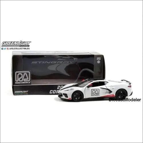 2020 Chevrolet Corvette C8 Stingray Coupe - Official Pace - 1:24 scale view 3