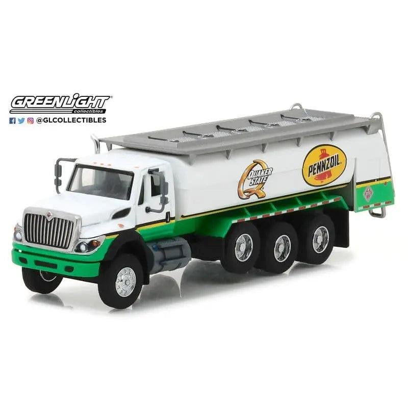 1:64 SD Trucks 3 - 2017 Intl WorkStar Tanker Truck - Pennzoil Quaker State view 2