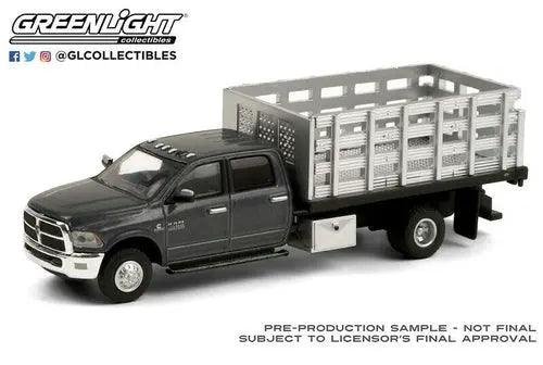 Greenlight - 2018 Ram 3500 Dually - Stake Truck view 2