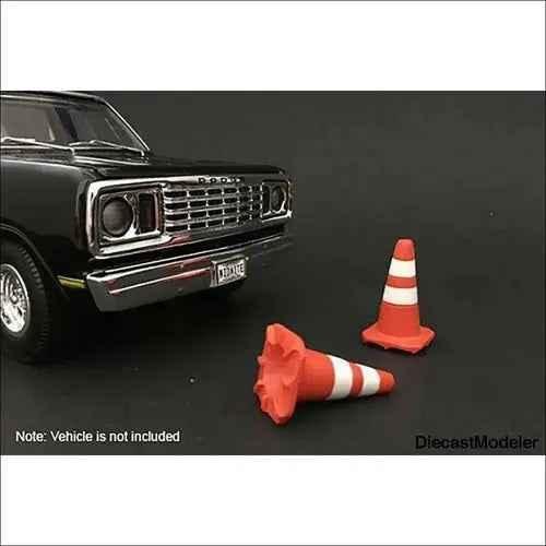 Traffic Cones ( scale, Orange/White) 1:18 view 2