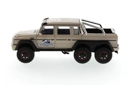 Jurassic World - Mercedes Benz G 63 AMG 6 x 6 SUV/Pick-up Truck view 2