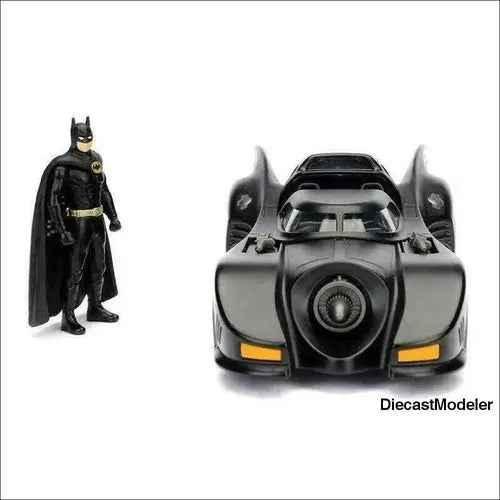 1989 Batmobile with Batman figure 1:24, diecast model car view 2