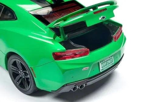AW - Muscle Cars USA | 2017 Chevy® Camaro® SS™ Hard Top - 1:18 view 6