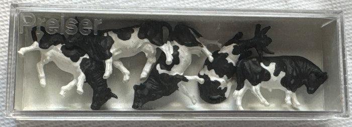 Cows for your HO scale farm (5 Count) - (USED) view 3